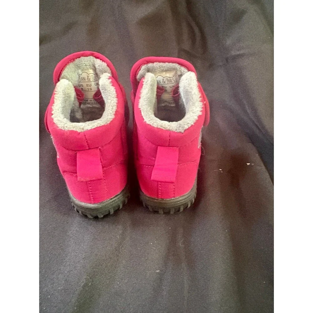 Jan and Jul baby girl size 4 wildberry pink winter snow insulated boots